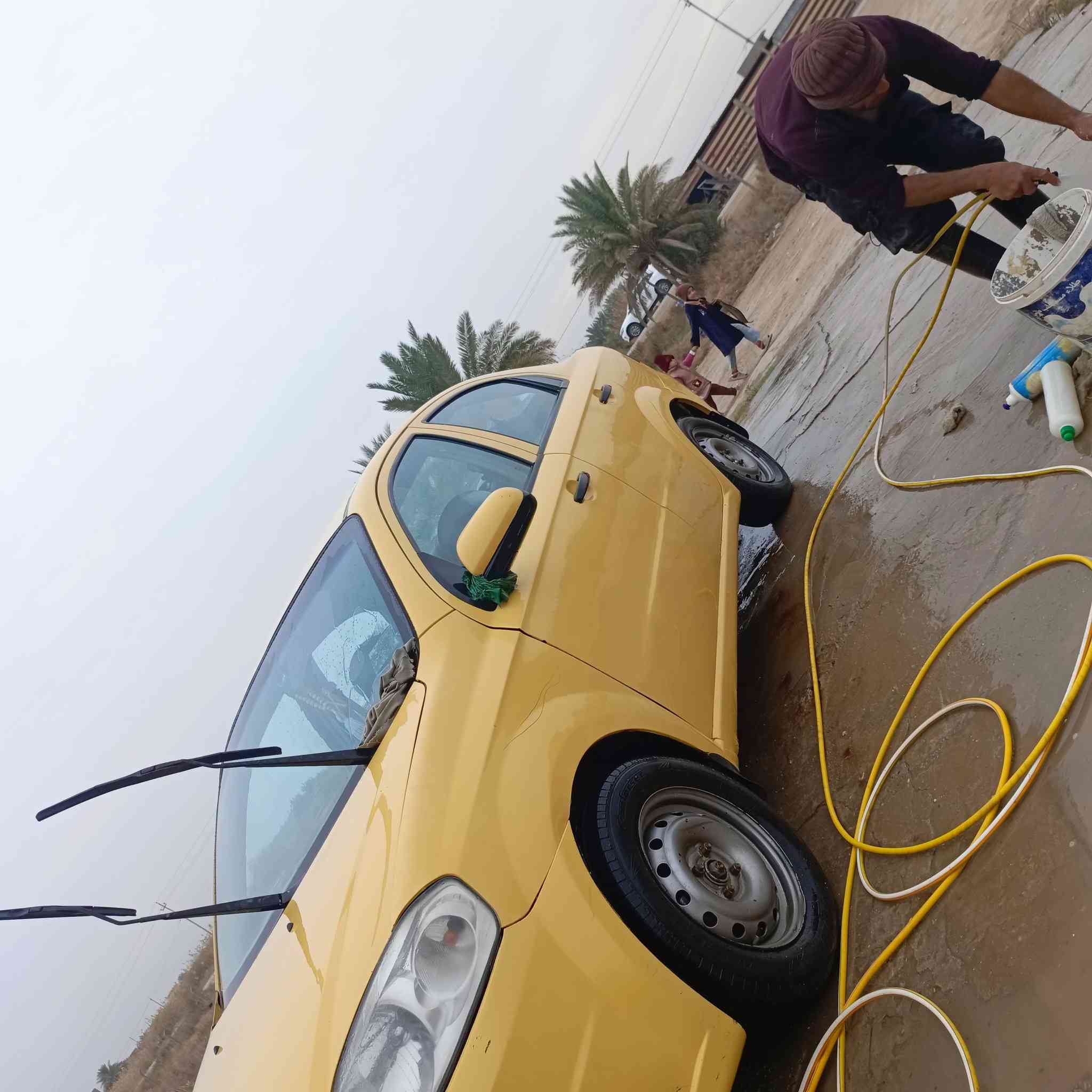 السلام عليكم. اڤيو 2011 شركه عامه(صفره بلاد) حادث فقط چاملغ امامي  گير مكينه كفاله مكان السياره ديوانيه دغاره. ***********
