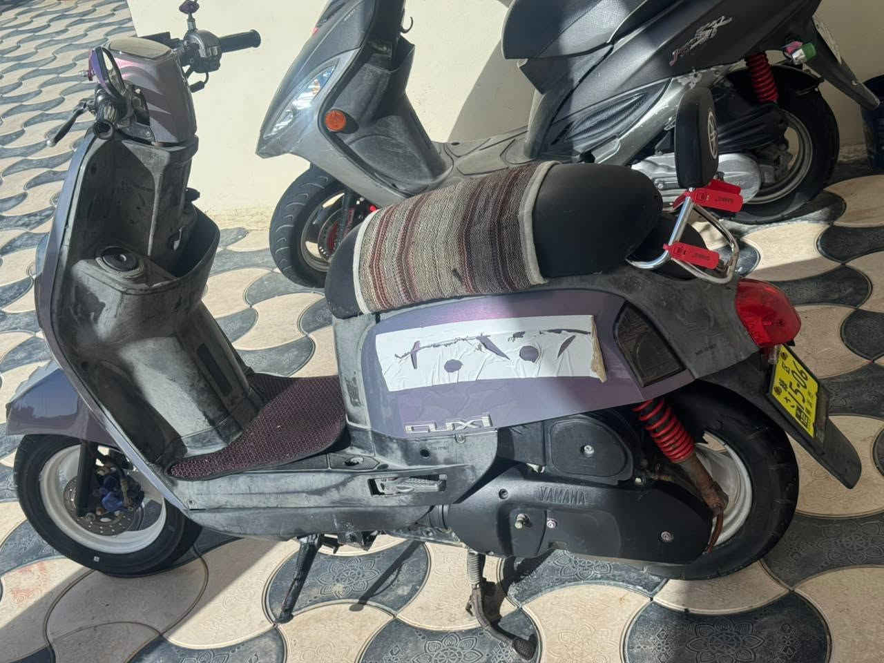 دراجه بليس كابريته ڱڵـه  شغاله من طول الطول شلعه معدل فول مامفوحه مكان ابو صخير مشخاب سعر 750 بيه مجال


**إذا كنت صاحب هذا الإعلان وتريد حذفه لأي سبب، رجاءا أرسل رسالة إلى الدعم الفني**