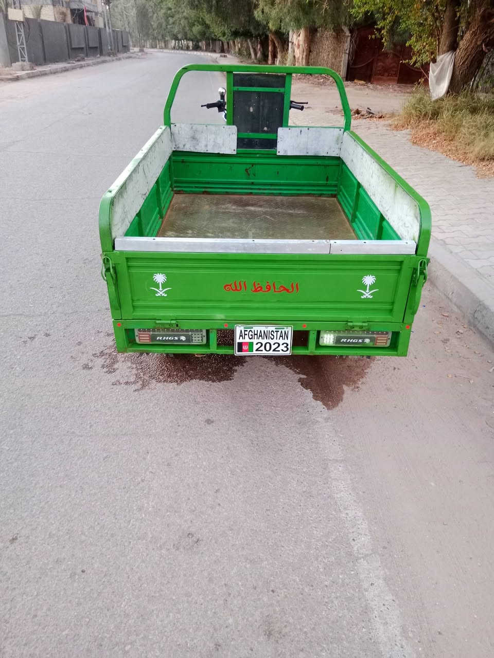 سلام عليكم ستوته جمره فحل مديل 2021رقم انكليزي وسنوية بسمي مداور كبل سنويه مجدد 2030تخم تاير جديد كهربائيات كل شغال سلف ستوته جاهز مال شاصي مكفول محرك 2023نضيف ستوته مال جناي السعر 1850مليون وبيه مجال لشراي ستوته جاهزه مال جناي رقم ***********مكاني نجف مفرك المشخاب.
