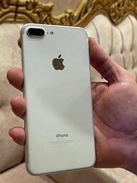 آيفون ٧ بلس • ١٢٨ • كاميرا متقطعة