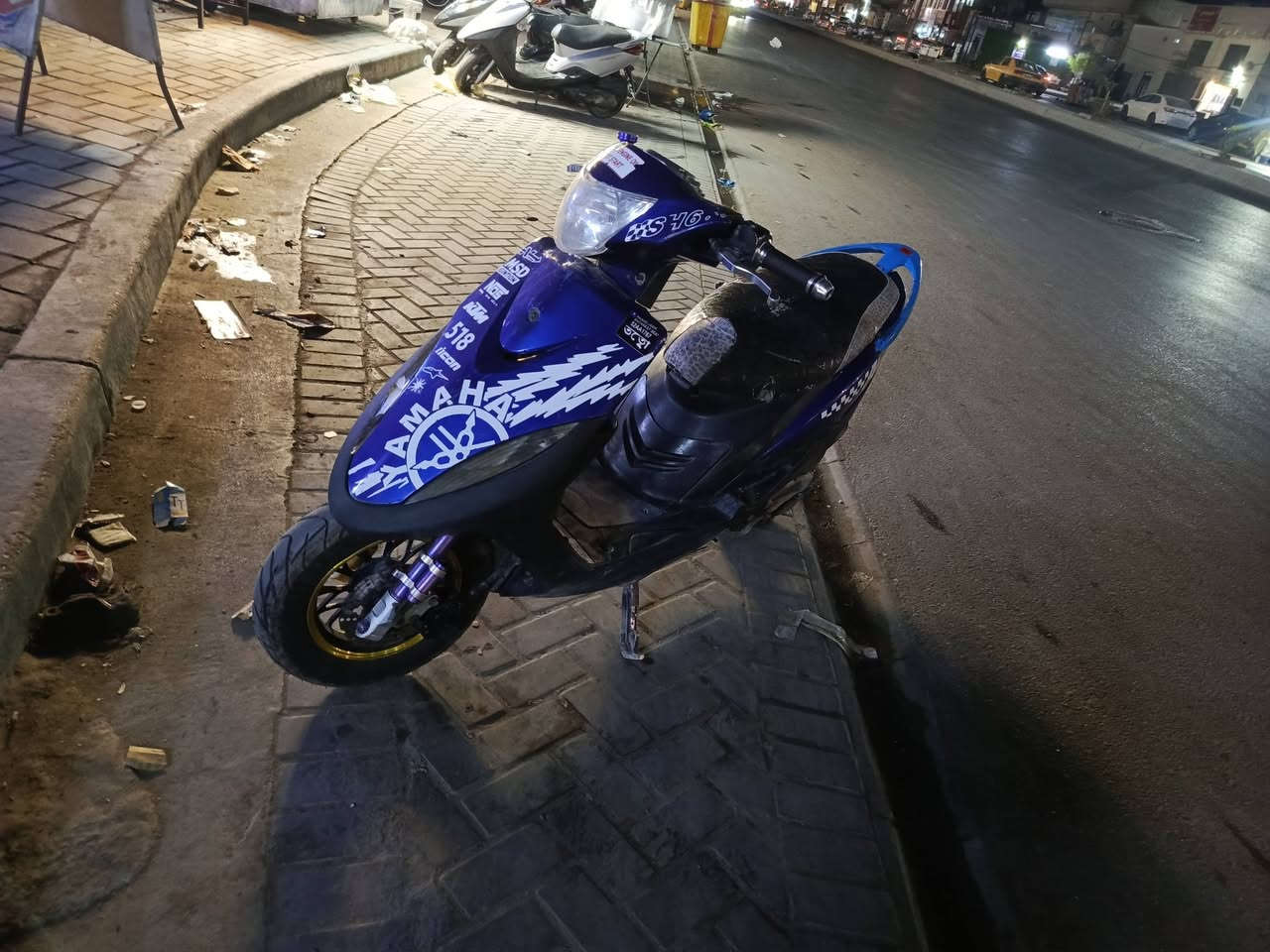 دراجة ماكس عدلة للبيع شغال سلف وهندر بس عوزهة شخاطة السعر ٣٥٠ مكان بغداد المشتل الشراي يتصل عل رقم ***********
