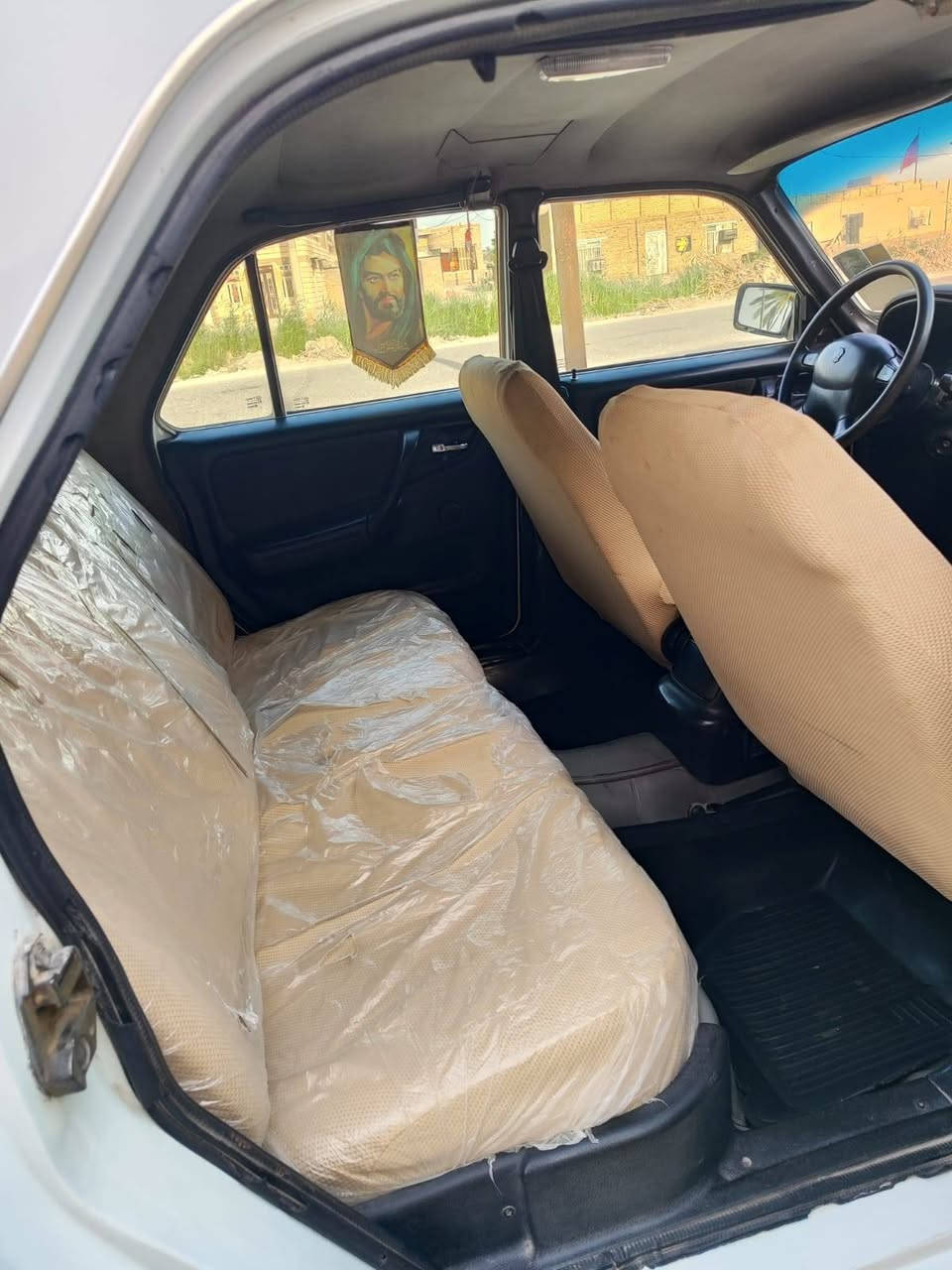 سلام عليكم فولكه للبيع لو مراوس مكينه وكير ثنين ونص
السياره جاهز من كلشي 
ما متواجد ع الفيس 
***********
