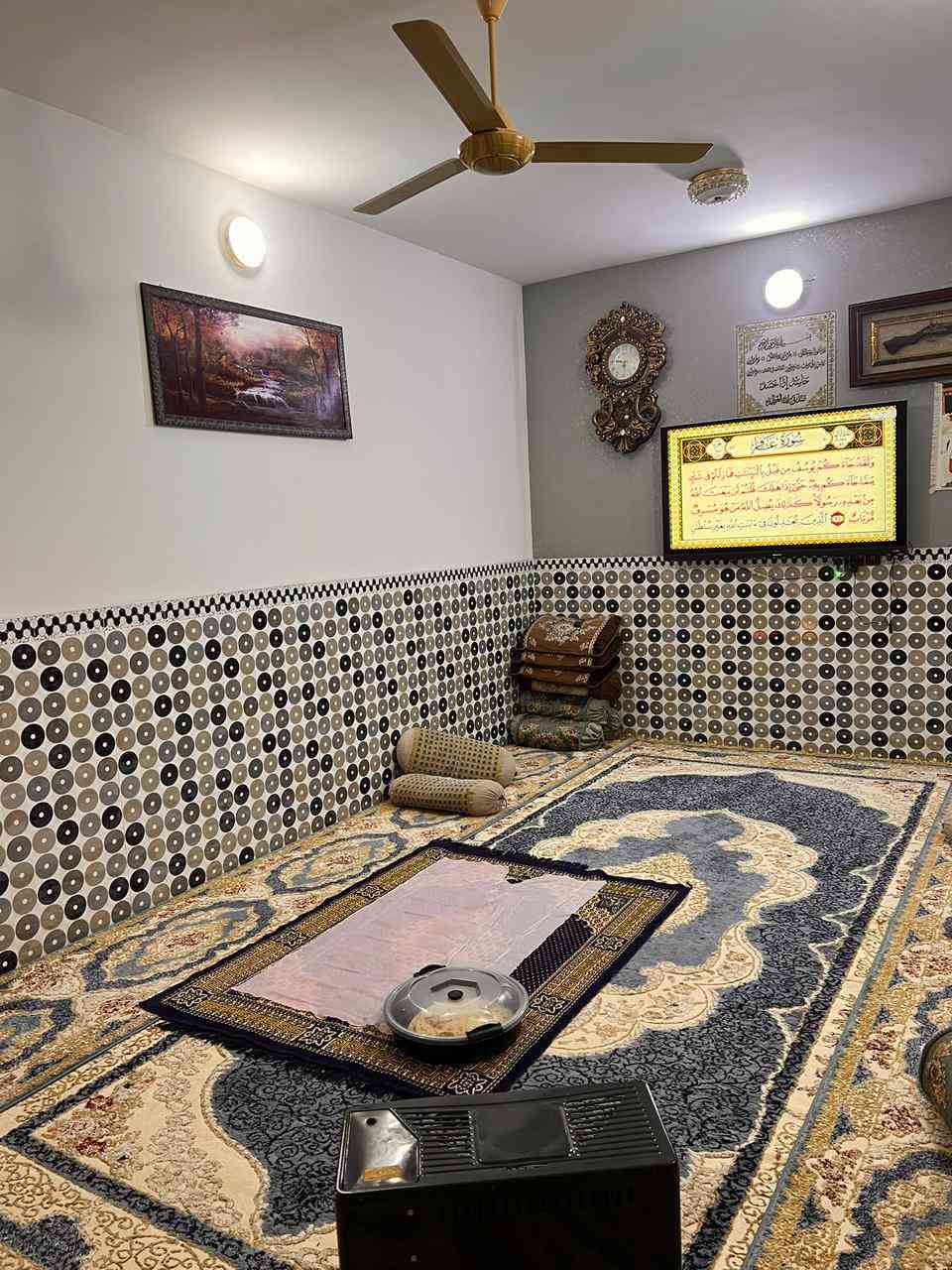 ‏دار للبيع***********
