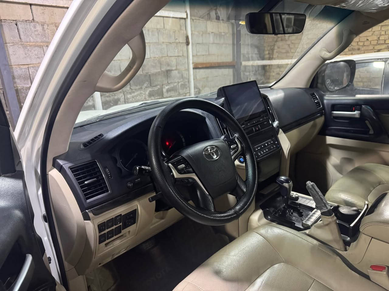 🚙 Toyota Land Cruiser GXR 2020 🚙

🔹 اللون: أبيض
🔹 رقم: بغداد
🔹 الفئة: GXR
🔹 سنة الصنع: 2020
🔹 الحالة: نظيفة جدًا
🔹 الاستخدام: شخصي
🔹 المحرك: قوي وأداء عالي
🔹 نظام الدفع: رباعي 4×4
🔹 السيارة جاهزة للفحص

💰 البيع: نقد وقسط
📍 الموقع: كربلاء

📞 للاستفسار والاتصال:
***********
***********
***********

⸻غير متواجدين بالفيس اتصل وستفسر كربلاء, العراق
