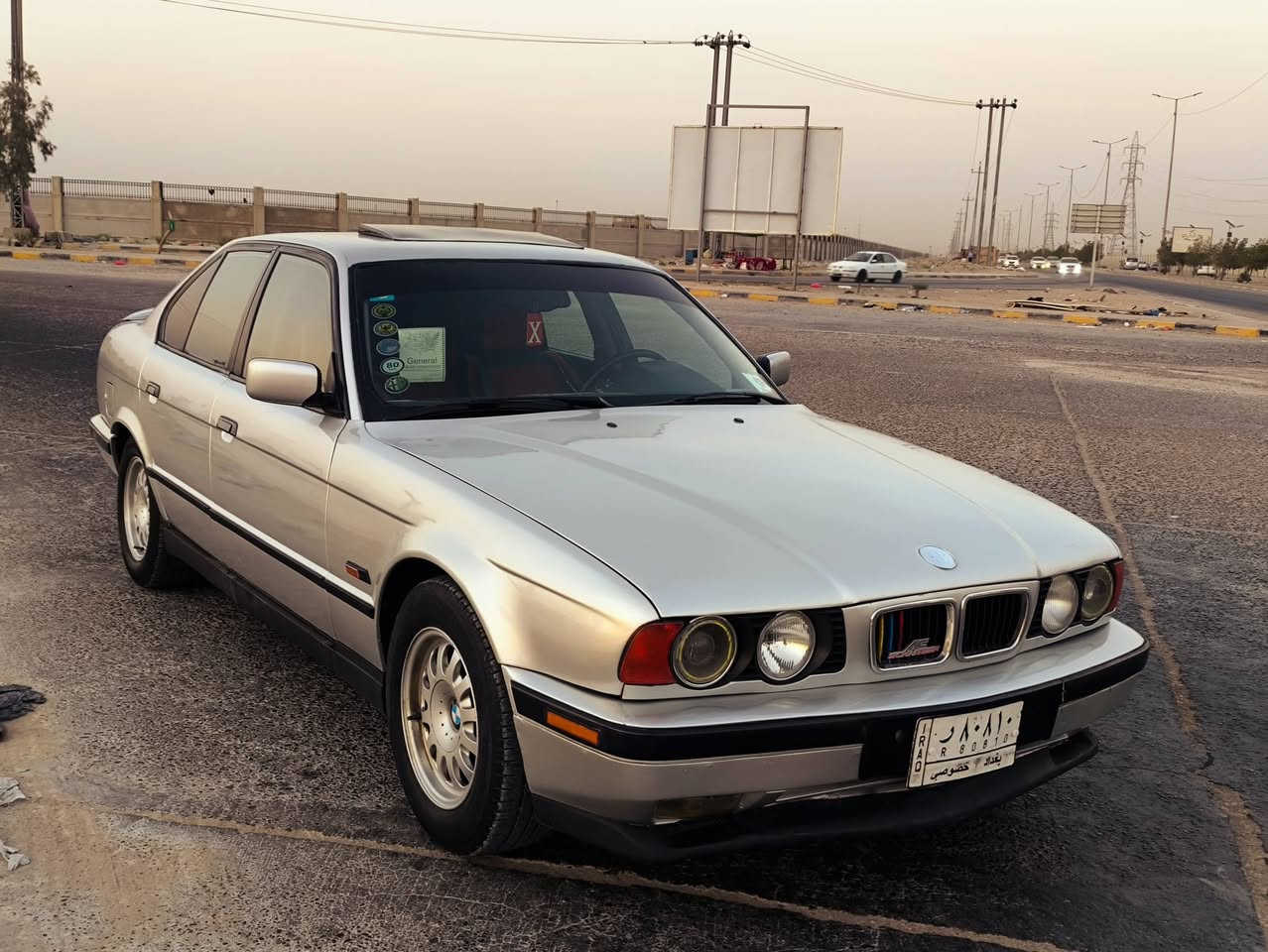 بيع مستعجل
يا الله بي ام 535مؤديل 1993رقم بغداد مشروع وطني سنوية 2028 السيارة جاهزه بيع ومراوس  بجم عريض 

تخم تاير ومكينه وكير جديد حداديه جديده تبريد منضومه كامله جديده ثلج السياره توها معمره تعمير جديد 

مابيه لاضربه ولا كص فقط صبغ عام للجماله بدون معجون عليها محرك مفتوح 35بلكارتون ناعمه نعمت الله مال جناي انسي حماوه كلها جديد الياخذها باله مرتاح 

عارضه بيع ومراوس 

مكان السياره الديوانية غماس 

للاتصل ***********

السعر 50مع المجال
