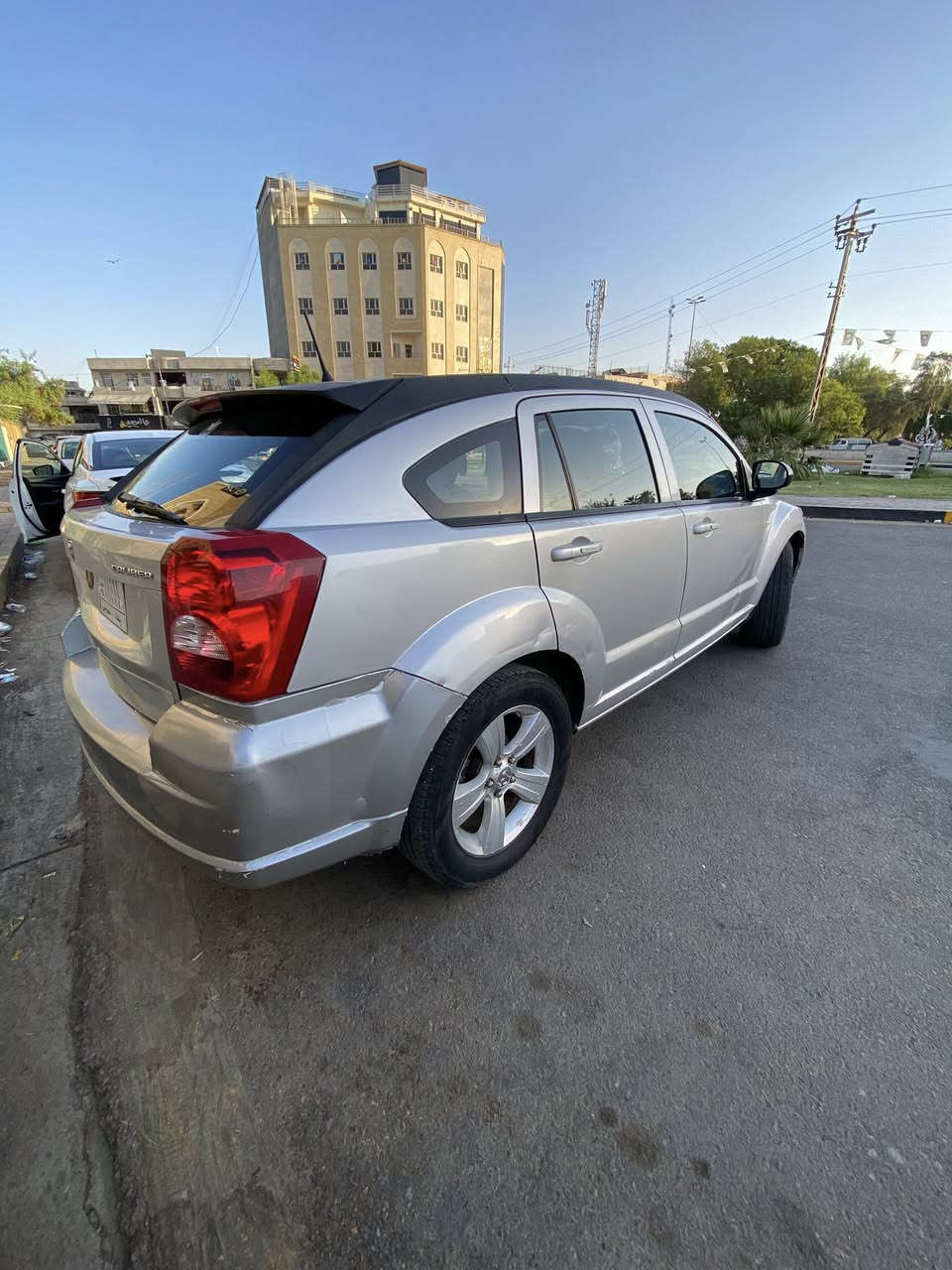 السلام عليكن دوج كاليبر 2010 السياره نقصها مكينه وطوبات صدر امامي الخلفي نظيف تبريد مكفول ثلج كير مكفول 6 نمر عادي اوتو ثلاجه شغاله سستم صوت دمام يخبل غرفتها جديده سبير جديد رقم بغداد تحويل ثاني يوم السعر 52 بيهه مجال قليل ***********
