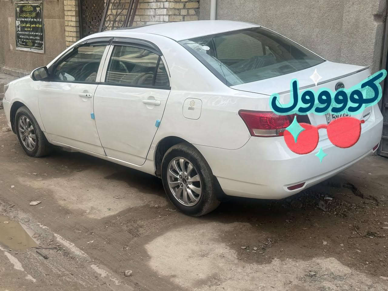 بيوايدي جي اثري  اوتو ماتيك موديل ٢٠١٣ رقم بغداد إنكليزي هزة جديده كير مكينه مكفولات حداديه جيده تبريد جديد
مواصفاتها فتحه سقف تحكم ستيرن بصمه تشغيل 
 مكان السياره بغداد   حي العامل رقم الهاتف *********** 
السعر ٥٥
