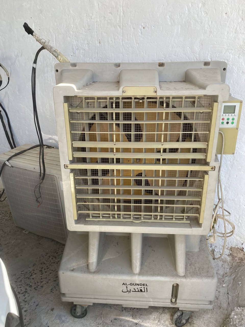 للبيع نظيفات جداً  
الغسالة ١٢٥

والمبردة ١٢٥ 

واذا احد ياخذهن ثنينهن قفلهن  ٢٠٠  وتدللون

للعلم كلش نضيفات ومامستعملات هواي  

***********

مكاني بغداد الشعله  الرحمانية
