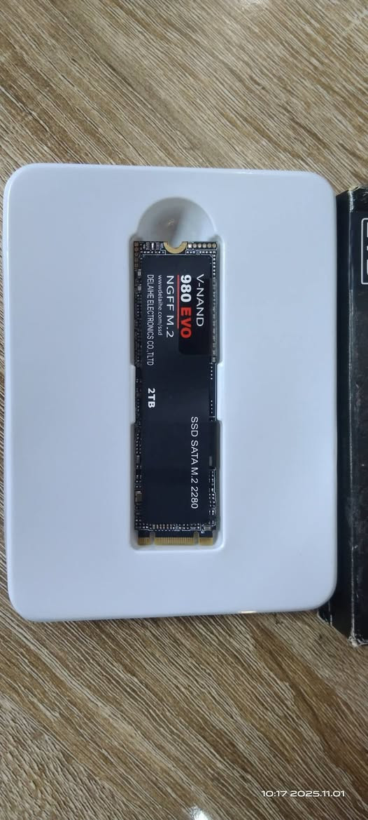 هاردات SSD 
4TB 
2TB
للبيع


**إذا كنت صاحب هذا الإعلان وتريد حذفه لأي سبب، رجاءا أرسل رسالة إلى الدعم الفني**
