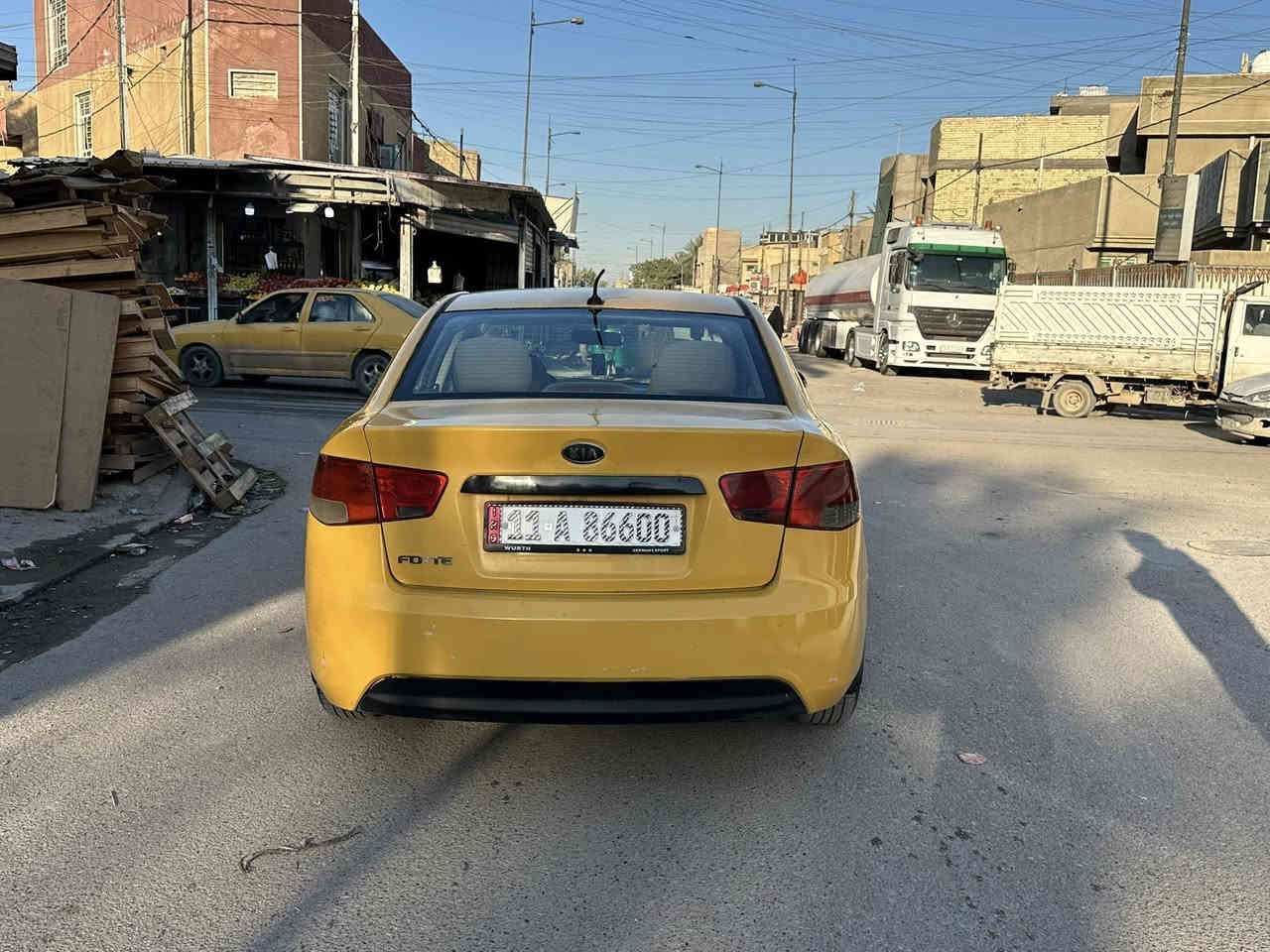 فورتي 2010 وارد امريكي 
رقم بغداد بسمي 
مكينة 2000 دوش 
منضومة غاز 
تخم تاير جديد 
مكان بغداد الكمالية 
رقم المبايل ***********
