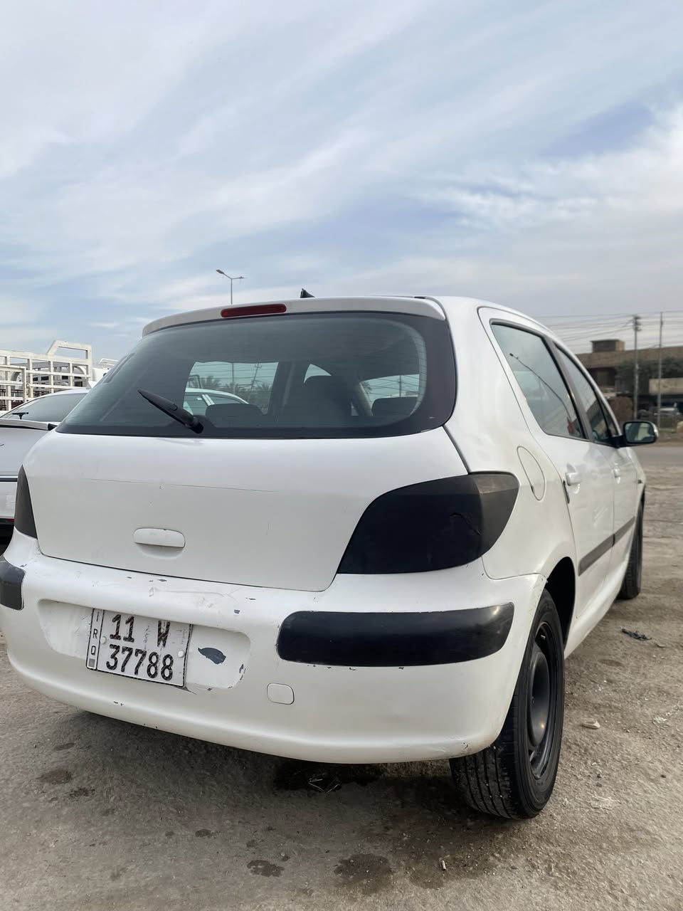 مراوس باحدث مع الفرق
بيجو فرنسي موديل 2006 رقم بغداد مميز
كير مكينه بلادي خير من الله
تبريد ثلج
حداديه جيدة
عاوزها ترتيبات بس 
سعر 43 مراوس باحدث فقط


**إذا كنت صاحب هذا الإعلان وتريد حذفه لأي سبب، رجاءا أرسل رسالة إلى الدعم الفني**