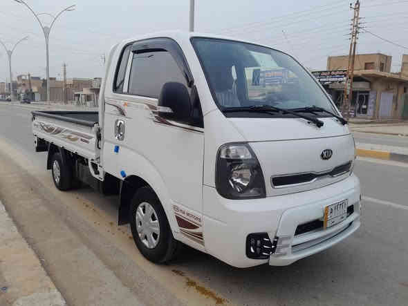 للبيع كيه موديل ٢٠٢٠ رقم بغداد مشروع وطني السياره جديده بمعنى الكلمه مكفوله كفاله عامه كير ومحرك واكسل وتخم تاير كله جديد العنوان بغداد الطارميه الشراي يتصل *********** # ***********
