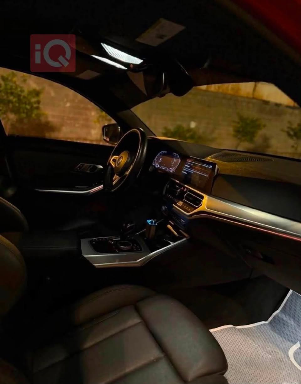 330i 2021 M package بلادي مختم M بكل مكان
لون مشمشي نادر ومميز كلش يعني كم قطعة ببغداد تنعد بالاصابع
موديل 2021
وارد امريكي ضرر 4 قطع 
رقم اربيل باسمي هزة سنوية كلة بشرط توين باور توربو
مواصفات البي ام معروفة ميحتاج اكتبهن فول الفول شنو ابالك مواصفة موجودة بيهة
سيارة بدون نقص جديدة بكل معنى الكلمة وع ايدي وتخم تايرات جديد وماشيه 55 الف حقيقي
والسيرفس كله يم منتظر اوتو 
السيارة مظلومه بالصور بالحقيقة بيهة نصبة تخبل منين ما تشوفه 
مواصفات مفوله
 للأستفسار *********** موجود واتساب و رصيد بكل وقت
