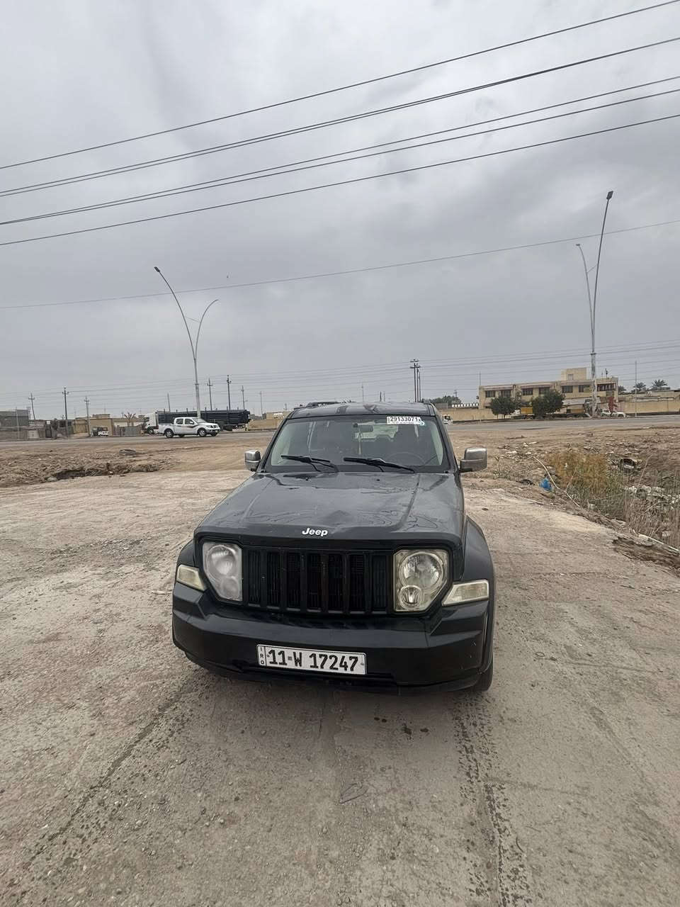 جيب لبرتي مديل 2010 رقم بغداد انكليزي باسمي السياره بدون صبغ فقط ضربه جاملغ وبنيد واصله الضربه للشاصي مكينه جديده كير خــير من الله تبريد بس منضومه جديده يرادله وبيه شويه نقوصات السياره السعر 60 هذا رقمي ***********
