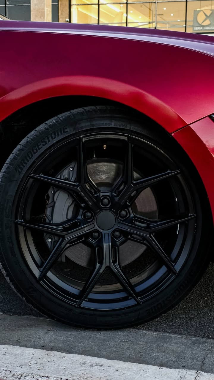 Ford mustang 2023 GT (10speed)
فورد موستنك ٢٠٢٣ جيتي

كير اوتو ١٠ نمر

لون كرزي

وارد كندي دخول جديد

عداد كيلومتر

ماشي ١٨ الف ميل (١٤ الف في كندا)

المواصفات:

رادار جانبي مرايا

تحديد مسار

كشنات كهرباء

لايت اوتو

بصمة

مودات (نورمال-سبوت-دراك-تراك-ثلج و مطر)

مودات ستيرن (نورمال-سبورت-كومفورت)

مودات الصالنصا (كاتم-نورمال-سبورت-دراك)

الإضافات و التزويدات:

عليها برمجة و تفريغ من كندا

ايج بايب ستيدا $300

دبات فلو ماستر $140

اكسل باك فلو ماستر $1300

صالنصا اكتيف سستم (يحتاج صيانة)

ويلات سبورت ٢٠ انج $550

لايتات ٢٠٢٤ $300

دعامية ماك ١ $300

سبويلر شيلبي $60

دفيوزر شيلبي $60

السبويلر و الدفيوزر البلادي لازال عندي

صوت السيارة عالي و حلو جداً

1FA6P8CF7P5305423
السيارة حادثها جانبي جدا بسيط بيها قطعتين و نص صبغ (باب السائق مبدل بلادي و مصبوغ+الجاملغ الأمامي+نص الجاملغ الخلفي)

بدون شاصي و دواخل بشرط

و ثلاث قطع بس رش من كندا

ارباك  بس دركة السائق طاك و مبدل بلادي

السيارة ما بيها أي نقص و السيرفسات كلهم منجز في وقته بأفضل مواد و حطيت بيه فقط بنزين سوبر

سنوي و هزة جديدة بأسمي تحويل ثاني يوم

٢٤٨ و مجال

السيارة في السليمانية

*********** whatsapp/viber
