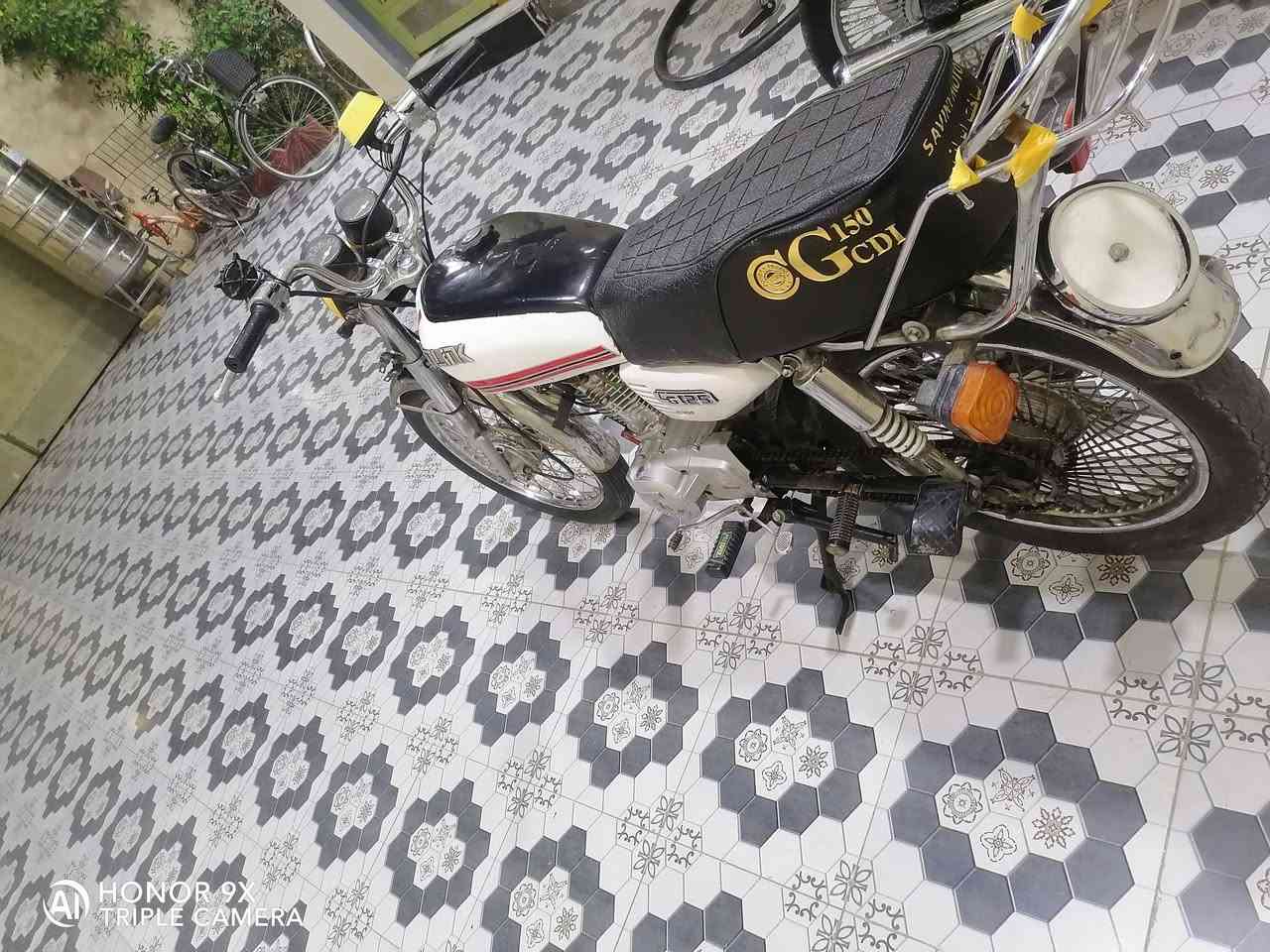 السلام عليكم ورحمة الله وبركاته دراجة تايكر سونك 2022 أوراق موجودة بيع او مرواس
نظافة كما موضح في الصورة نقصها فقط كهربائيات... 

 السعر 380
 وبيها مجال للشراي
للاستفسار الاتصال على الرقم
***********
أو واتساب
وذا معندك رصيد 😁
علق واني اتواصل وياك
