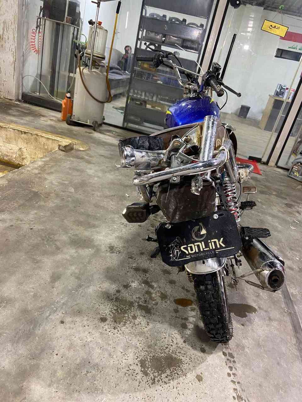 اسلام عليكم دراجه للبيع موديل 2025 محرك شرط الدراجه مكلوبه بس جايب قراض كامله بس شده السعر  350 قفل المكان تكريت شارع الباشه ***********
