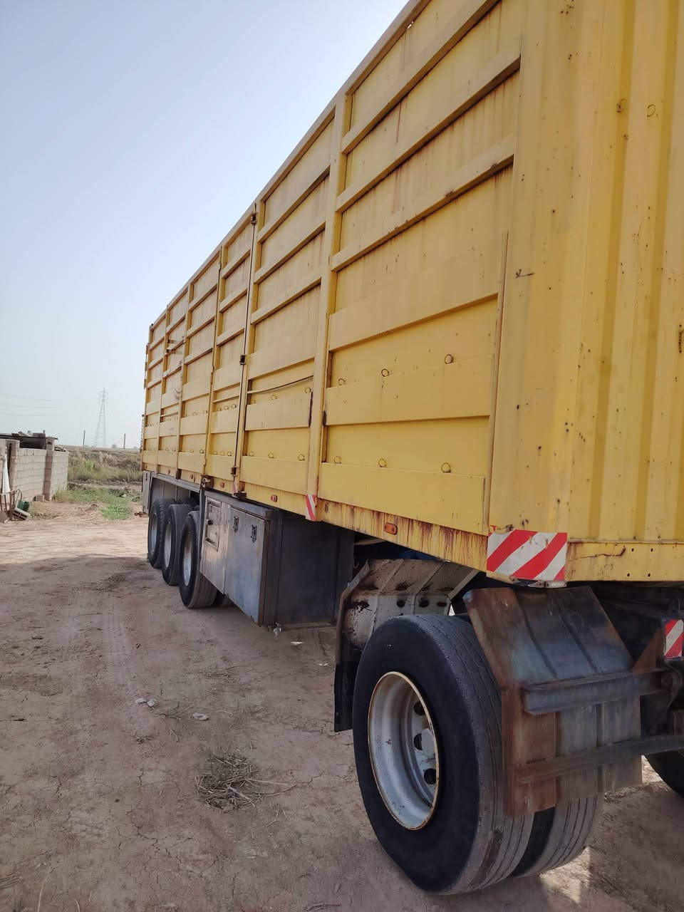 السلام عليكم مقطوره للبيع مكفوله
***********
