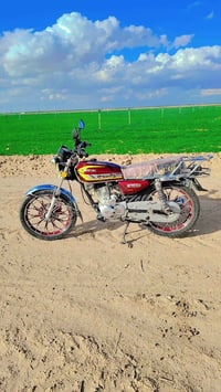 ماطور سيفان للبيع 2024 محرك ما مفتوح شرط  ماطور نضيف سعر 675 وبي مجال ...