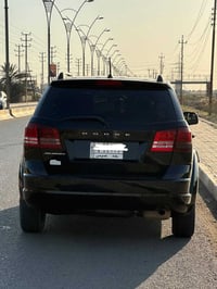 دوج جورني 2018 سياره   لون اسود -سبعه راكب ٣ قطع تبريد   محرك 2400 جدي...