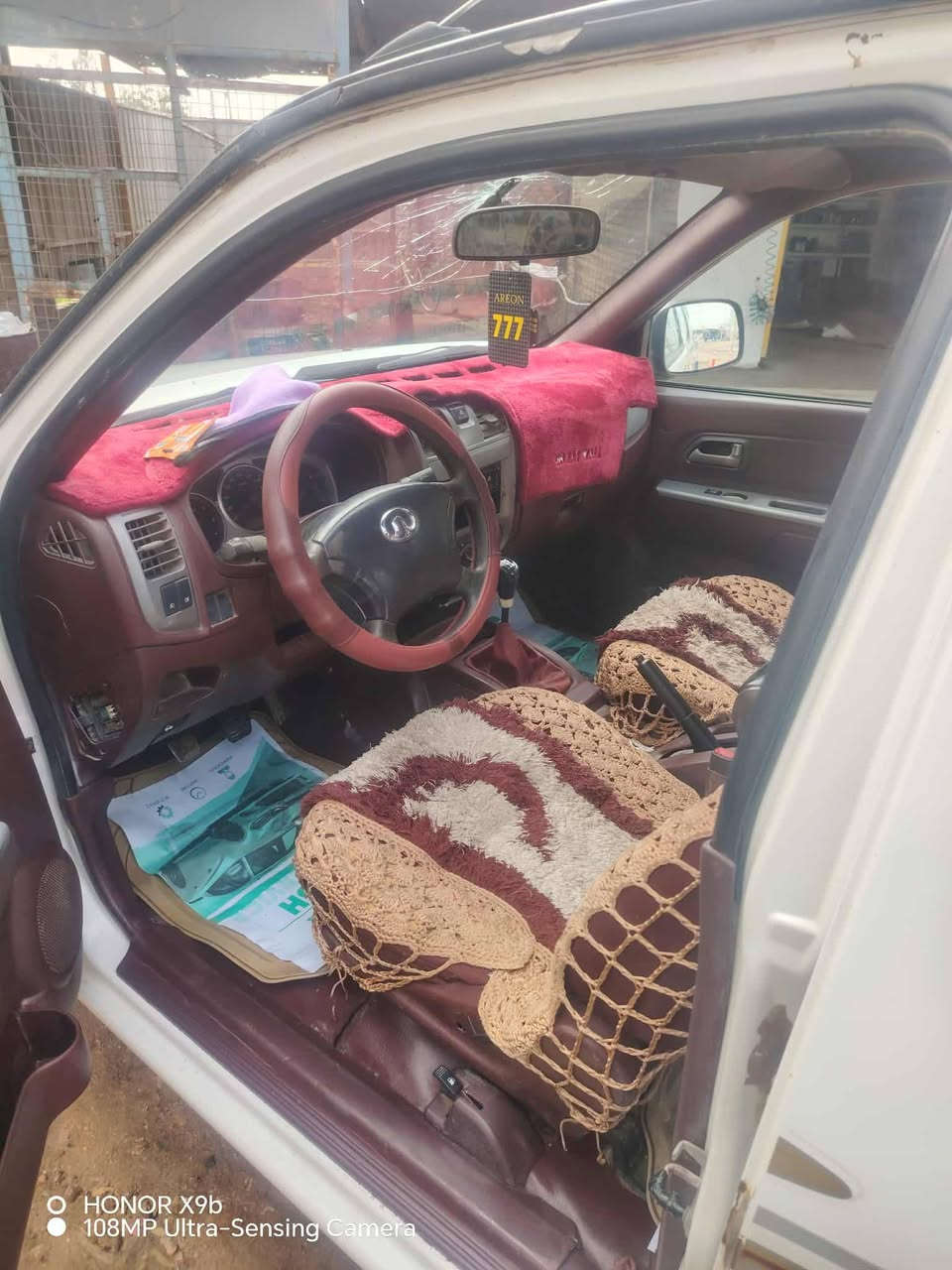 السلام عليكم سياره جريت ويل 2014 للبيع الاستفسار على الرقم (***********) السعر (66)
