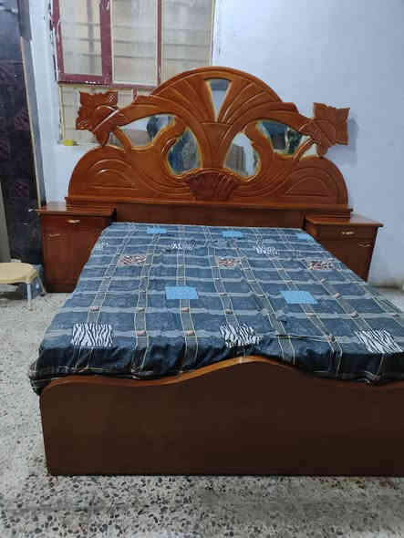 غرفة نجارة صاج ثكيلة طابقين السعر ٦٠٠ ،،،، حلة نادر ٣ مقابيل المركز الصحي معرض احمد العنزي لاثاث المنزلي ***********  بيع وشراء الغرف المستعملة
