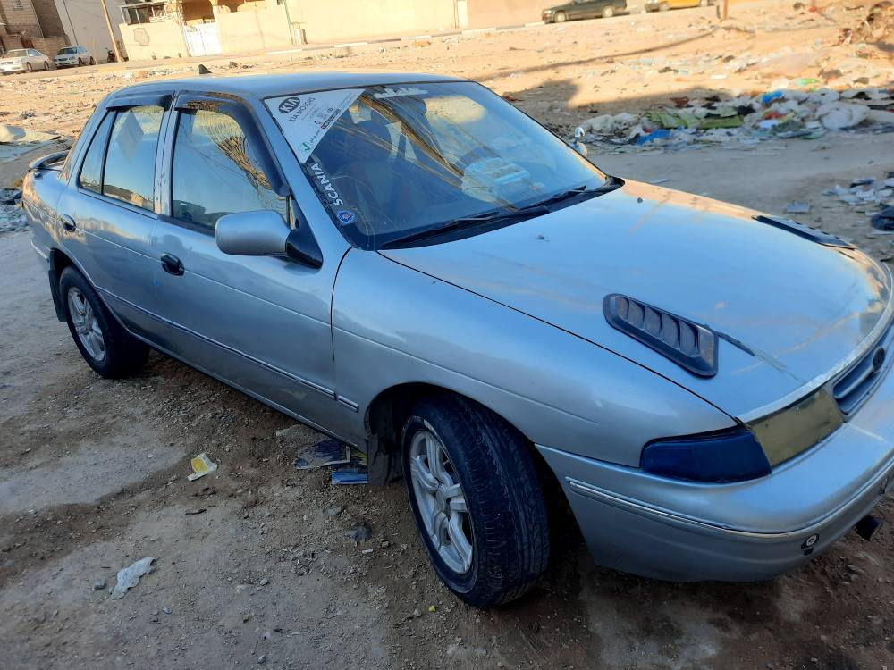 للبيع كيا سيفيا رقم كربلاء مشروع وطني  موديل 93سياره مكفوله كفاله عامه من كص وضربه  مكينه مفتوح لاتبخير ولاتنقيص كير عادي جديد هسه شاده وكلج جديد حدادية اماميه خلفيه حلوه ترايك وين مايعجبك تخم تاير جديد كهربائيات كلها شغاله مسجل جديد جام شغاله دومشه حلوه سياره مصبوغ عام الجماليه سعر 30 وبيهامجال للشراي مكان السياره كربلاء سنويه بعدها ماساقطه للتواصل والاستفسار   *********** كربلاء, العراق
