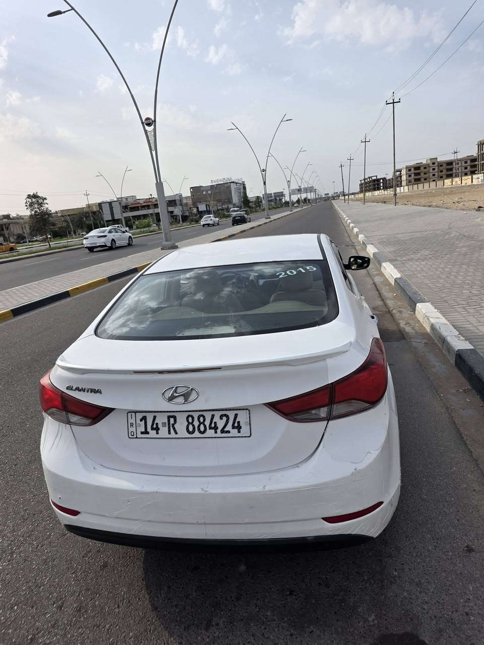 السلام وعليكم انترا ٢٠١٥ فول موصفات بيهه بس بنيد ولباقي كفاله بيهه بارد شويه السياره جاهزه من كلشي سياره بسمي وبيع مستعجل السعر ١١٥ رقم الهاتف ***********
