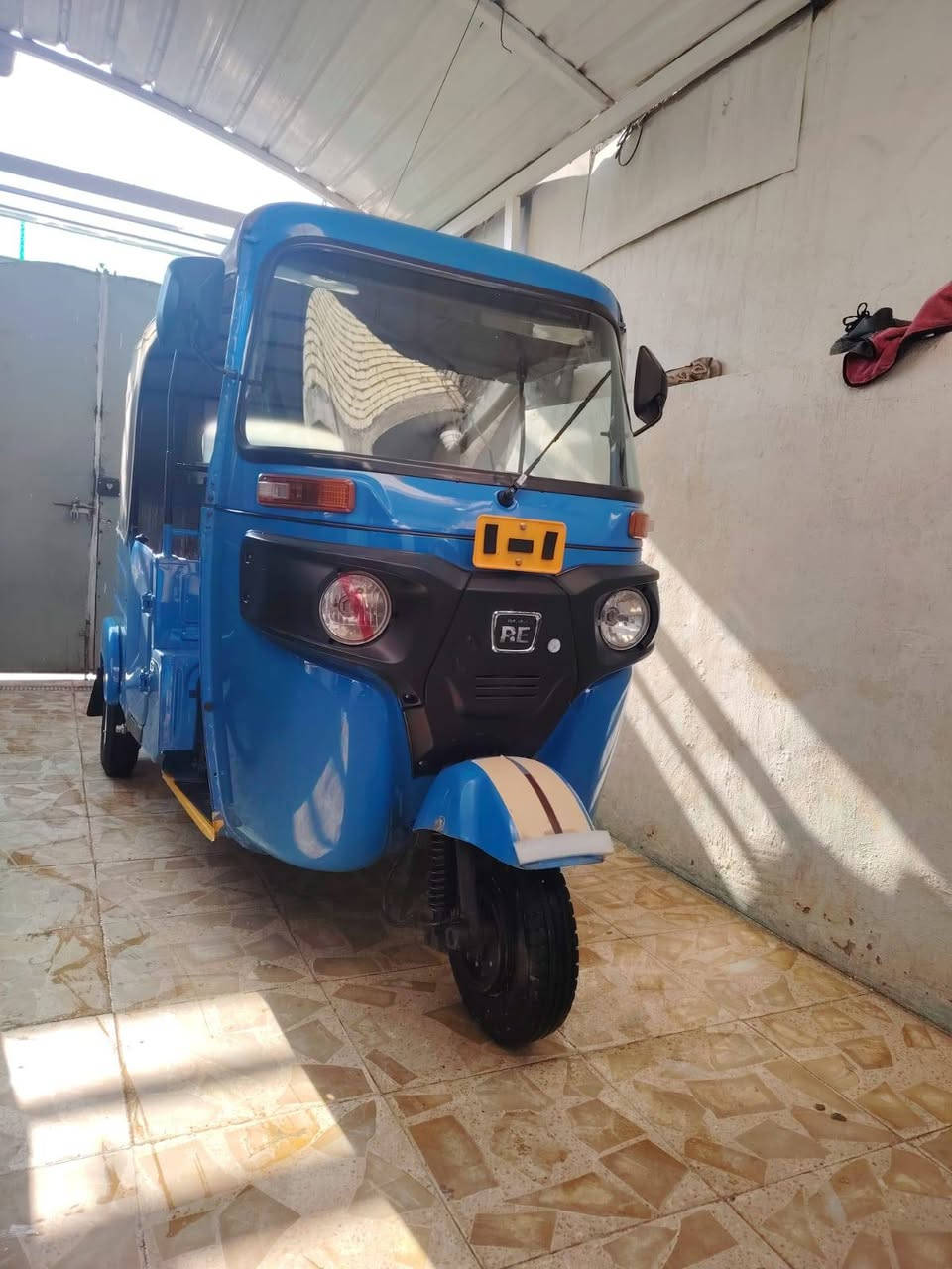 السلام عليكم تكتك لبيع 22وعشرين شهر12 مضلع يعني23 تكتك كفاله عامه ماعده دوس مال علىيه مرشوشات رش فقط تكتك كفاله كفاله لا تخابر وتكلي شبيها مابيها رقم كربله ابسمي ثاني يوم تحويل مكاني شهداء العبيدي الثالثه حي سفير سعرها11 وبيها مجال ولي ميعجبه لا يعلق تعليق ينزل من اخلاقه الحلوه ☘️***********
