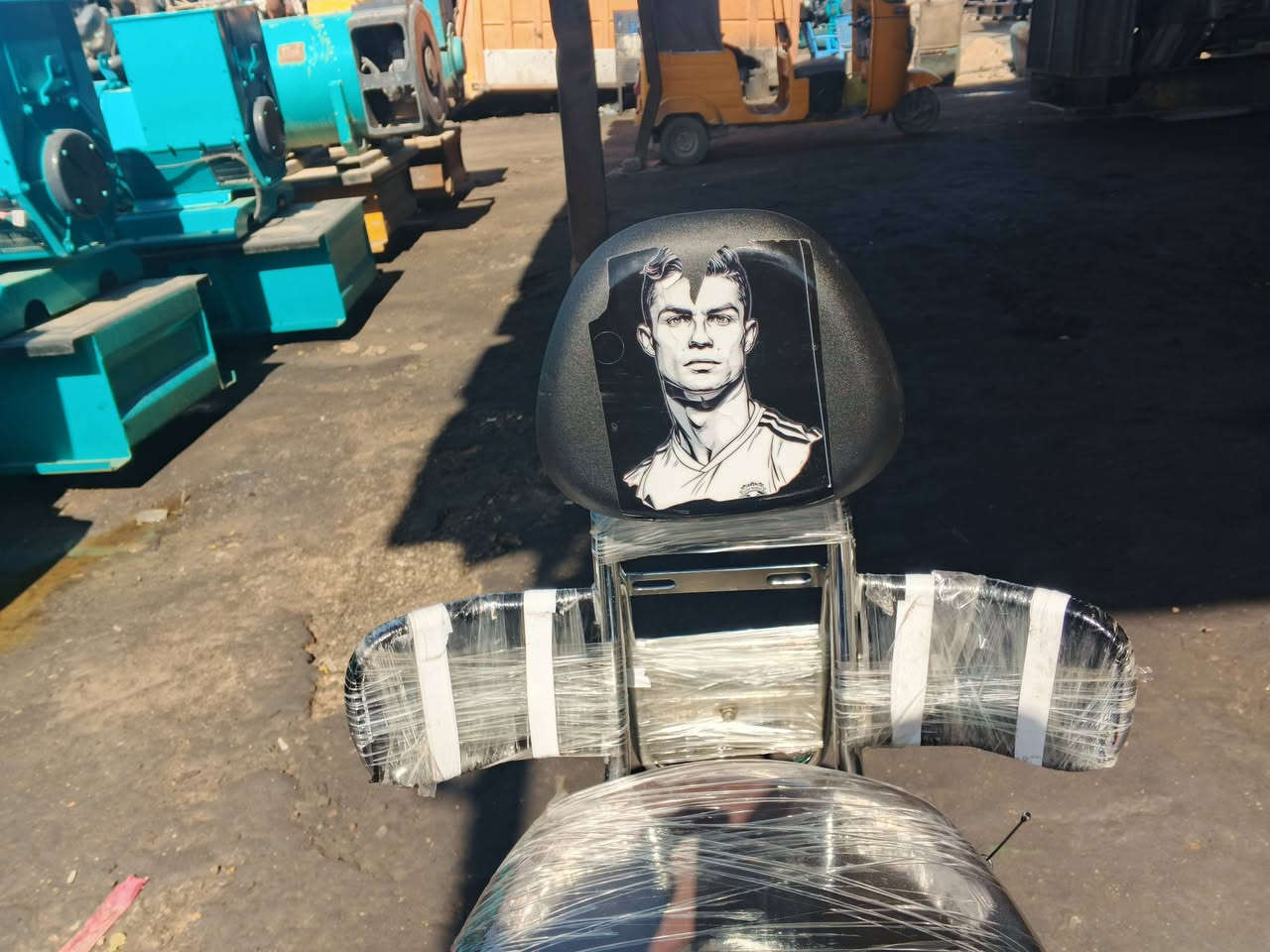 السلام عليكم شباب
تجوه مال بوليس نضيفه شوفت عينك سعره 
25 ،، وبيه مجال مكاني بغداد مدينه الصدر ،،،،


**إذا كنت صاحب هذا الإعلان وتريد حذفه لأي سبب، رجاءا أرسل رسالة إلى الدعم الفني**