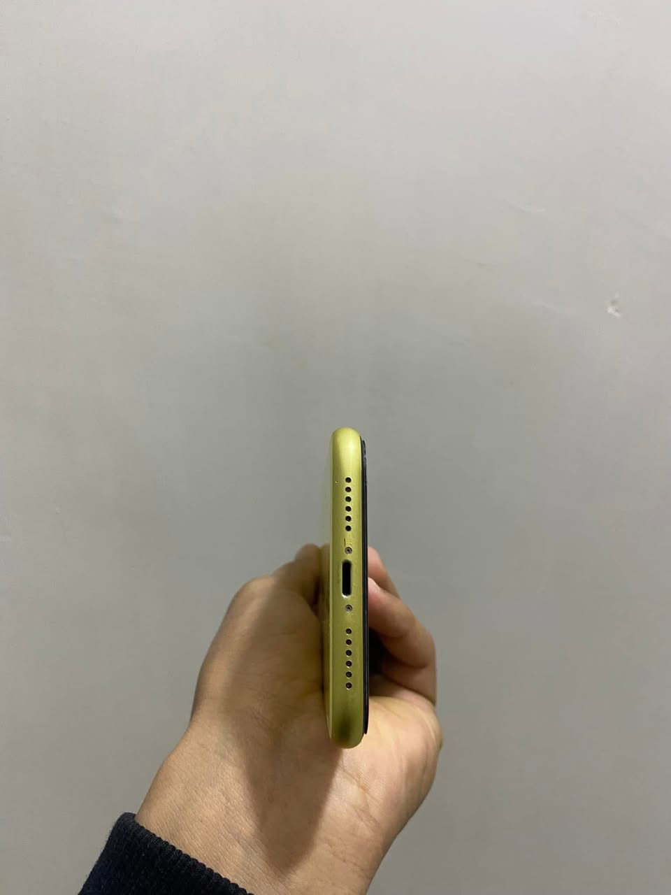 سلام عليكم من رخصه الادمن
*ايفون 11عادي ضمان ماستررر
*ذاكره 128
*نموذجM شرق اوسط
*كل ملحقاته متوفره 
*التلفون شخط مابي يخبل نضافه100‎%‎
*التلفون مكفول وتر بروف فحص حاسبه اي شي يعجبك
*سعره/215 💸الف وبيه مجال قليل 
مكان/مدينة الصدر الاورفلي📍

الهاتف/***********☎️
