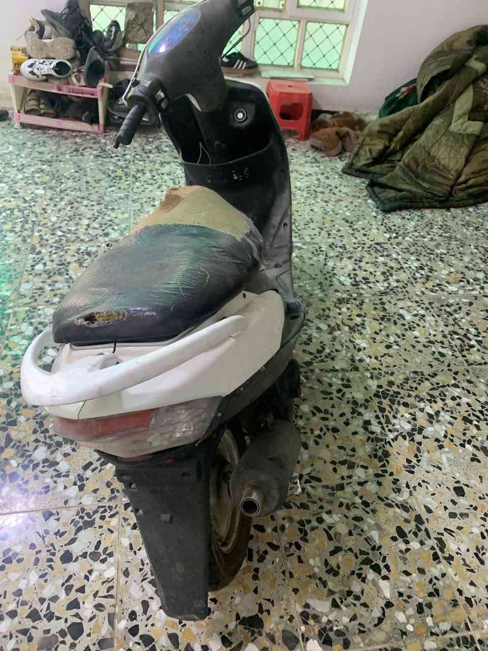 ماكس منغولي 120 (كوم حديد ) دراجة تشتغل بس عوزها هندر وسلف طافيه صارلها هواي ابيعها على حطتها ب 225 مو شراي لا تدوخني مكاني بغداد الشعلة


**إذا كنت صاحب هذا الإعلان وتريد حذفه لأي سبب، رجاءا أرسل رسالة إلى الدعم الفني**