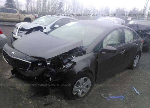 سلام عليكم مرخصة الادمن المحترم فورتي رقم بغداد
موديل ٢٠١٧ وارد امريكي 
بيها ٥ قطع صبغ بدون دواخل 
كير مكينه كفاله 
مكينه ٢٠٠٠ دوش 
كير اي تي 
صدر مكفول 
تبريد تدفئه مكفول 
ماشيه ٨١ حقيقي 
وصور حادث مرفق بالمنشور 
السعر ١٠٤  وبيها مجال كلش قليل
عنواني بغداد البياع ***********ممتوجد عل نت انتصل عل خط
