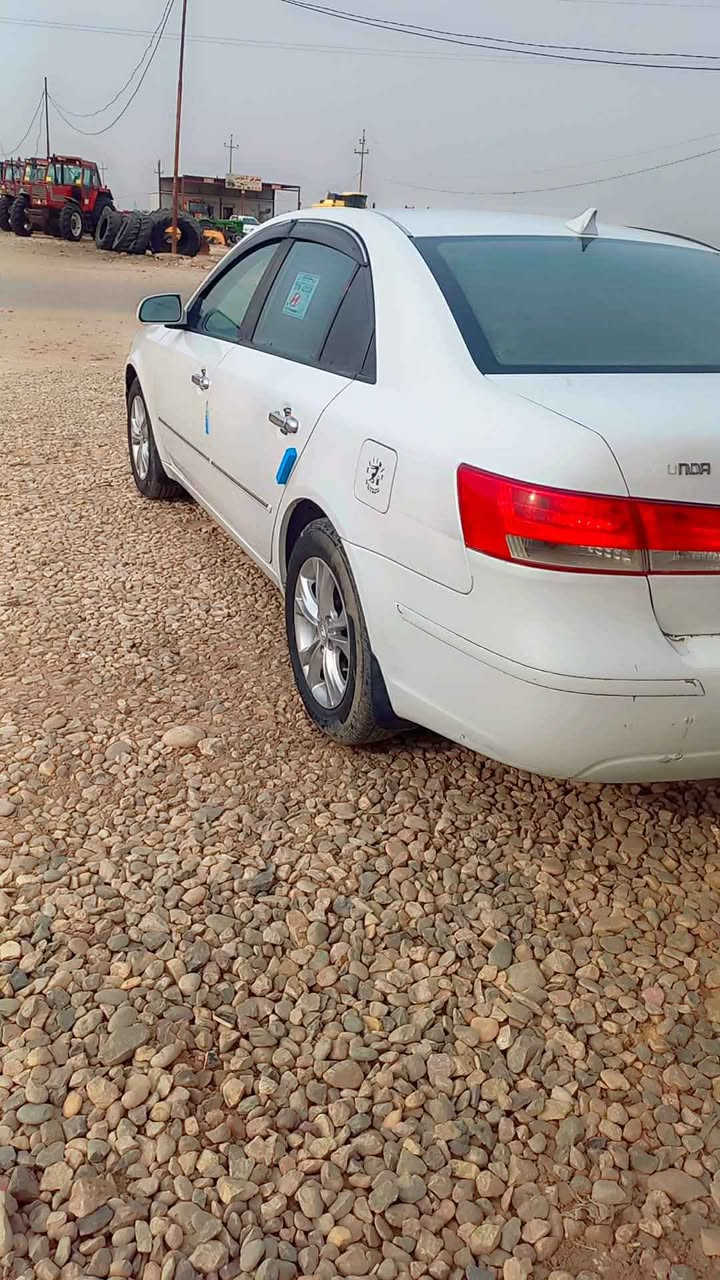 سوناتا ٢٠٠٩ تكسي الخليج اربع قطع صبغ بدون معجون بدون ضربه توحيد لون السياره محفوظه وجديده رقم اربيل قديم محرك ٢٤٠٠ صدر جديد العنوان واسط الزبيدية السعر شده ترهم مراوس 
*********** الصويرة, واسط
