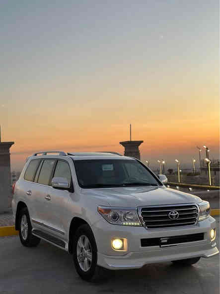 تويوتا لاندكروزر موديل ٢٠١٤ شركه جيهان سياره جديد مابي صبغ مابي مفتوحات ماشيه ١٤٠km حقيقي بي بس بل هلال خلفي تكحيل بعد مابي اي شي كير محرك مامفتوح سنويه بسمي تاخم تايه جديد سعر ٤٢٥ مكان كركوك 
***********/*********** كركوك
