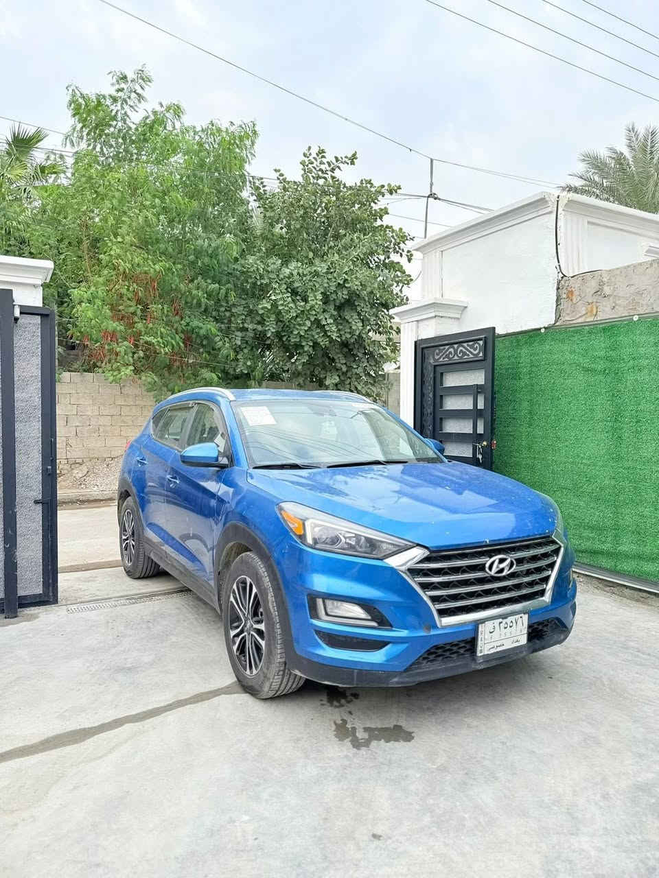 سلام عليكم
هيونداي توسان
موديل:2019
فول مواصفات
كشنات كهربائية
واوتو هولد
3مودات قياده
مصابيح أمامية وخلفية بتقنية LED مع إضاءة نهارية.
صندوق كهربائي ذكي
المرايا: طي كهربائي مع مؤشرات انعطاف ونظام تدفئة.
تدفئة وتبريد للمقاعد الأمامية، مع تدفئة للمقود.
شاشة تعمل باللمس قياس 8 إنش تدعم Apple CarPlay .
زر تشغيل وبصمة دخول.
حساسات أمامية وخلفية للمساعدة في الركن.
النقاط العمياء: نظام التحذير من التصادم في النقاط العمياء (BCW).
نظام المساعدة على البقاء في المسار
نظام ABS، وتوزيع قوة الفرامل EBD، ونظام التحكم في الاستقرار ESC.
دف لوك
للاستفسار عن السعر رقم الهاتف: ***********
