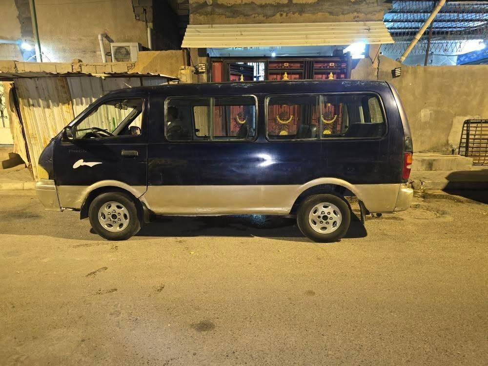 السلام عليكم سياره كيه بريجو سياره جاهزه من كير محرك اكسن حداديه تخم تايرسياره حلوه رقم الهاتف ***********
