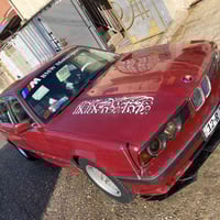 سياره بي إم دبليو 520السياره فول بس كير عادي   السياره حيل حلوه مشالله...