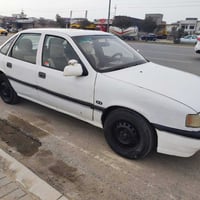 فيكترا • ١٩٩١ • محرك ١٫٨