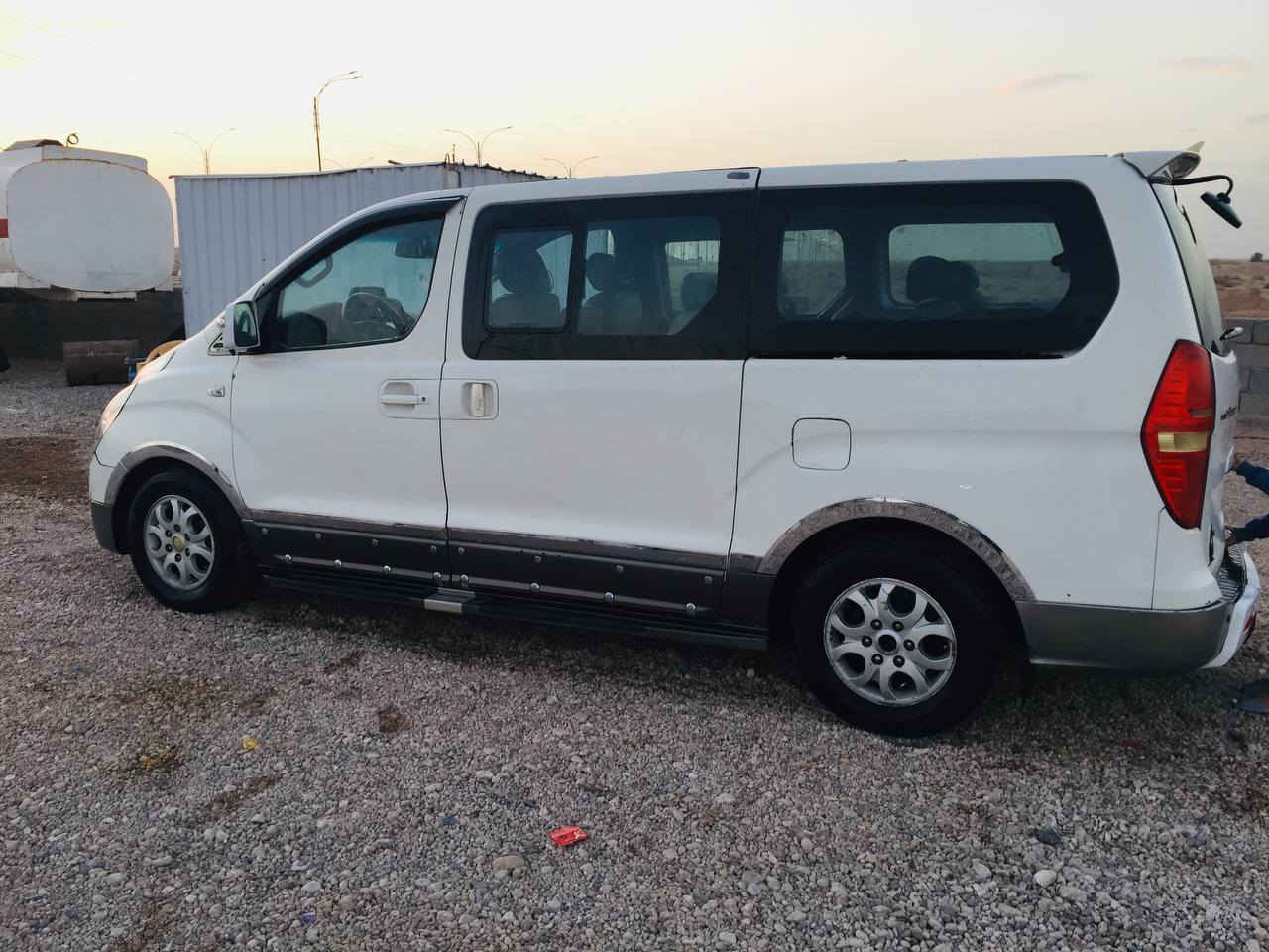 استاركس 2012مسكر. اوتماتيك
مكينه 12شرط لا تنقيص ولا تبخير 
تخم تاير 
حداديه جديده 
تبريد ثلج  منضومه جديده 
سياره شرط المداور

العنوان الشطره 
السعر 152وبيه مجال 
***********
