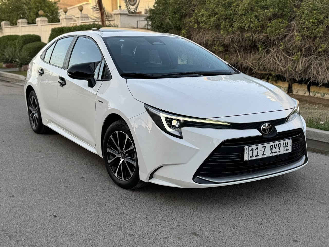 كورلا موديل 2025 هايبرد شكل الامريكي
السياره ماشيه 29 بعدها ع وضع الشركه مكفوله
سلايد روف 
بصمه
تبريد شاشه
تبريد قطعتين
ويل كب 
محرك 1.800 
تحكم ستيرن 
و لد امامي و خلفي  
مكاني بغداد حي الخظراء رقمي ***********
