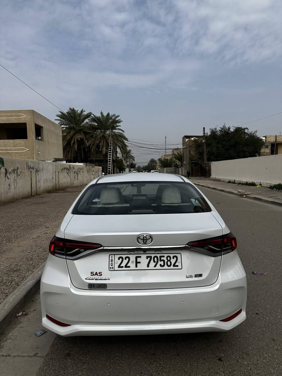 السلام عليكم
كورلا ساس 2022 خليجي مكفوله من الصبغ والفتح بيها فقط بارد بالباب الخلفي سيارة نضيفه وجديده ماشيه 69الف سياره جاهزه فول فتحة وشاشه جبيره 
مكاني بغداد حي العامل 
***********
168 السعر وبيها مجال بسيط
