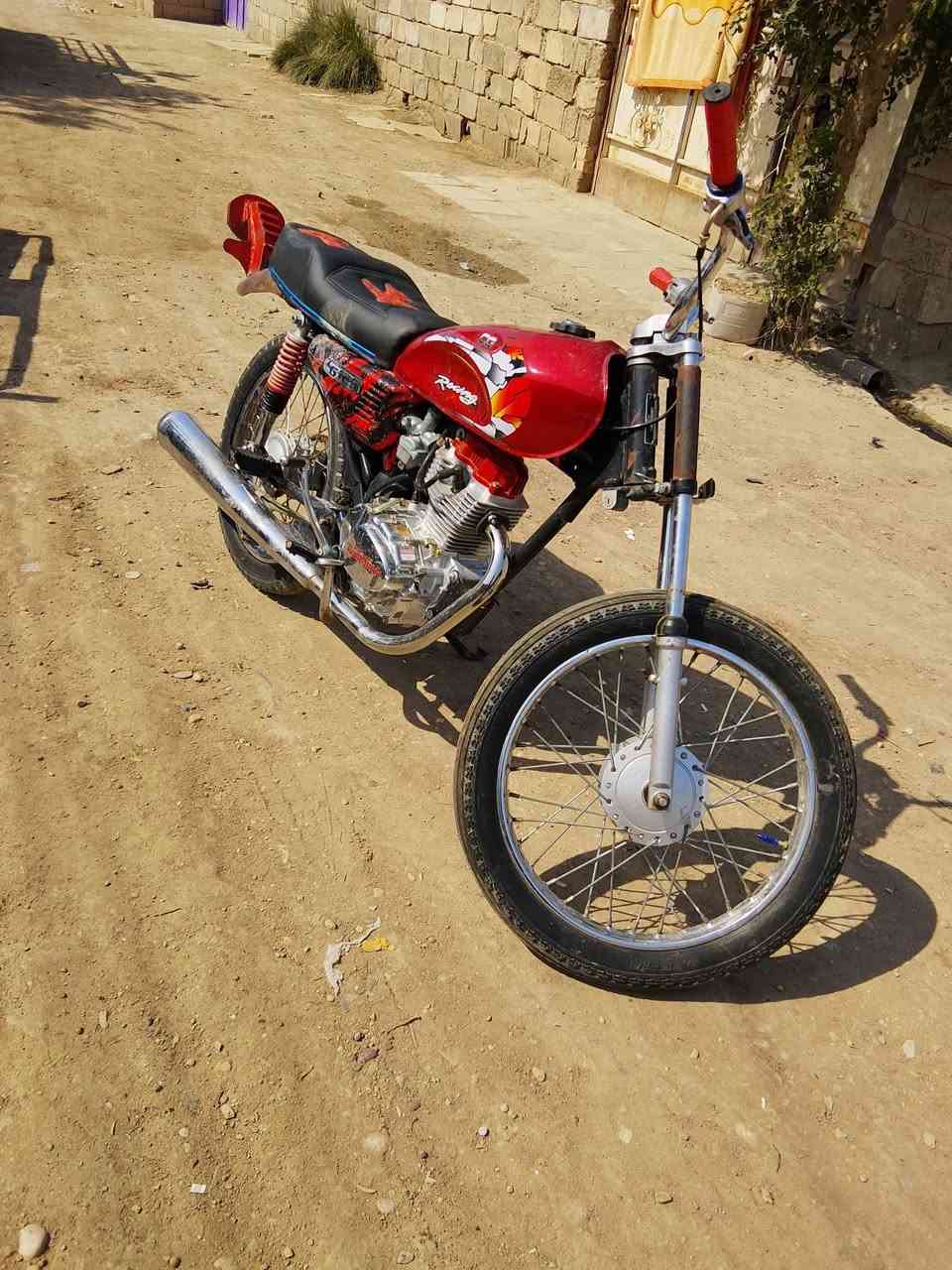 دراجه حربي مكينه تيربو موديل الدراجه 2023فول النضافه دراجه مرتبه وخير من الله سعر 750وبيه مجال بصيط تصل ***********المكان بابل السكندريه
