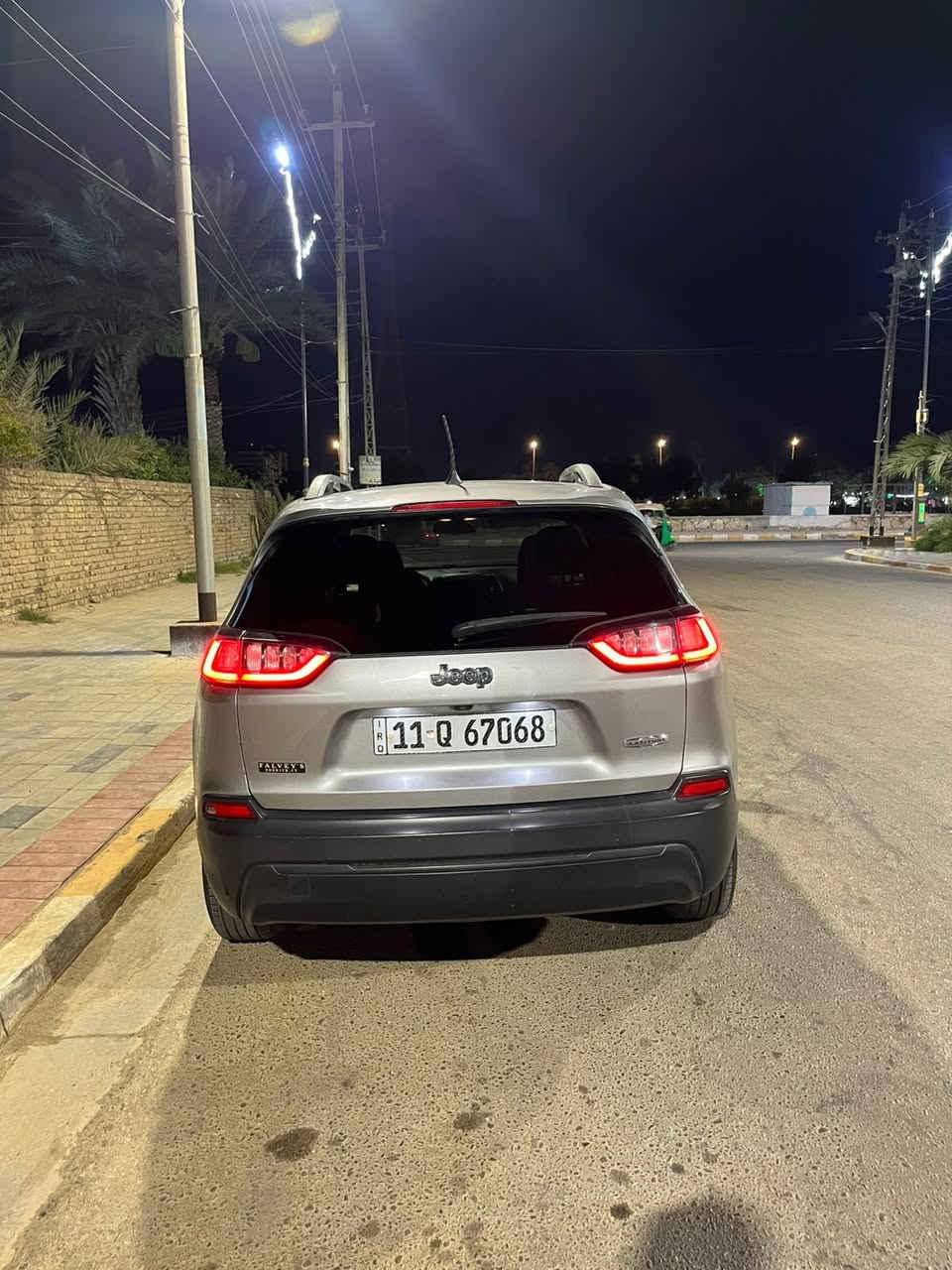 جيب بزون2019
السيارة نضيفه مال جناي
تحكم ستيرن
حداديه جديده
السيارة 4 سلندر
السعر١٢٥
الاسفسار اتصل هنا 
***********

