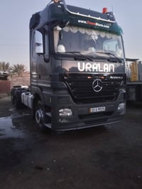 شاحنة ثلاجة • موديل 2004 • حجم 2544