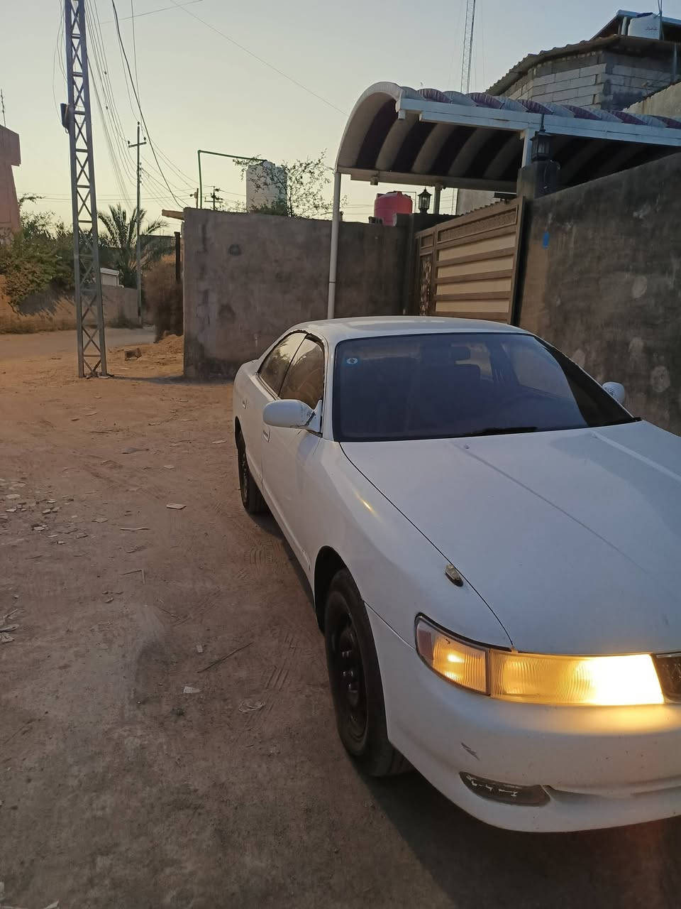 شيزر نفخ مكفوله من الكص ونقل الجثه والضربه محرك ونجي تبريد شغال سيارة جاهزه من كلشي وحلوه مرتبه مكان سيارة بصرة ابي الخصيب
السعر 53 وبيه مجال 
***********
