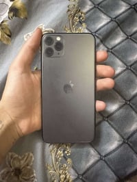 آيفون ١١ برو ماكس • ٢٥٦ • شاشة مبدلة