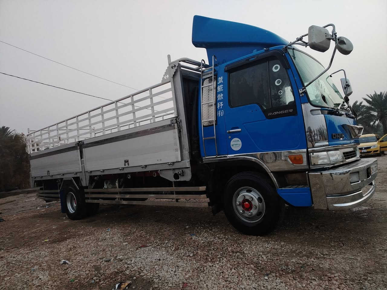 سياره هينو للبيع مكفوله رقم دولي محرك 80 سوبر طول 6وربع بلادي مكان نجف الاستفسار على رقم ***********
