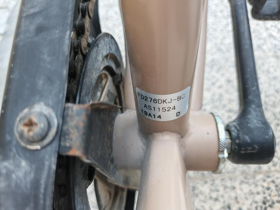 بايسكل للبيع نضيف جدن وبعده جديد كلشي بي يشتغل البايسكل لكطع فول واحد على واحد السعر 90وبي مجال التفاصيل الكثر مراسلة الرقم 0781 150 0881
