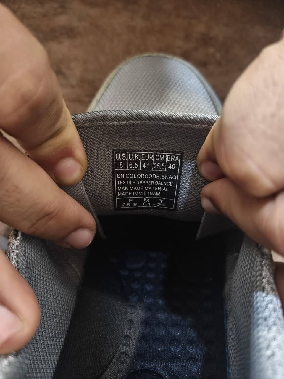 سكجر طبي وزن ريشه
ميموري فوم.. 

فيتنامي شرط

قياس 41
طول القدم 25.5 
عندي كم قطعه الي يريد قياس معيين بي خير ويدلل


**إذا كنت صاحب هذا الإعلان وتريد حذفه لأي سبب، رجاءا أرسل رسالة إلى الدعم الفني**